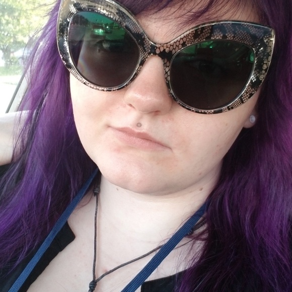 Meet your Posher, Cody - Picture 2 of 5